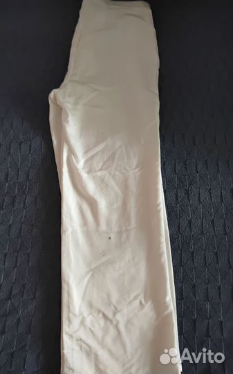 Брюки с дефектом