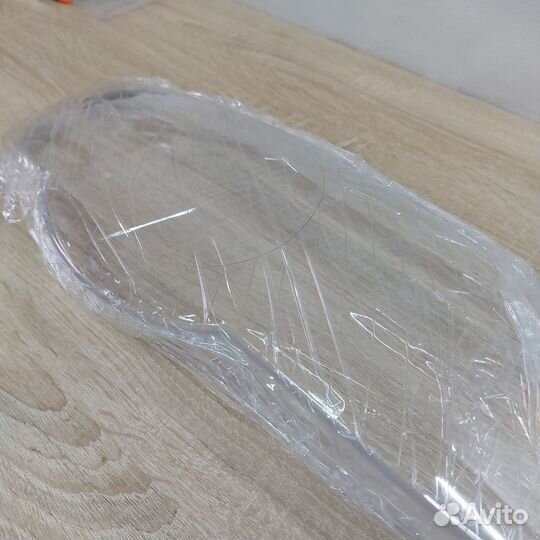 Стекла фар Volkswagen Passat B6