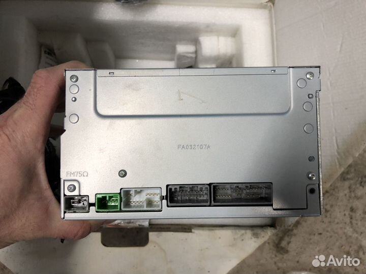 Штатная магнитола Honda CR-V RE