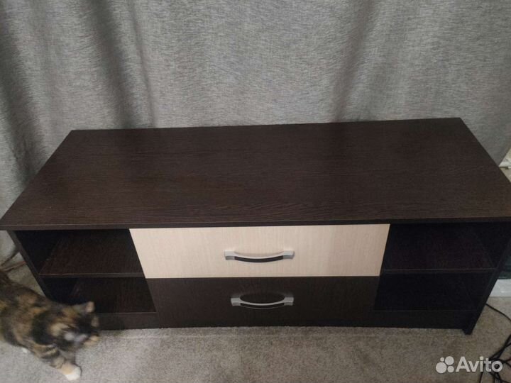 Тумба под телевизор