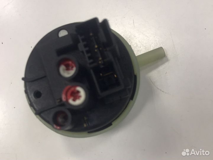 Прессостат стиральной машины Indesit 16002315000