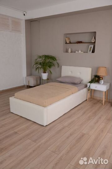 Кровать новая с матрасом 90 на 200 Роза