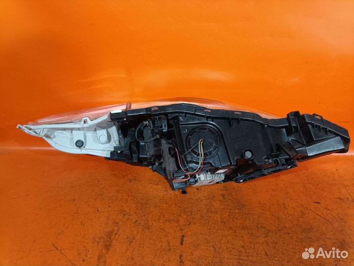 Фары Nissan Leaf AZE0