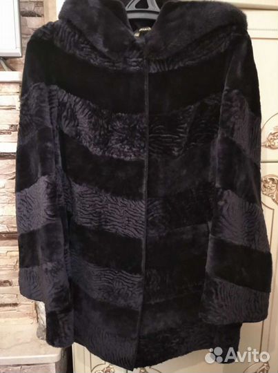 Шуба мутоновая с отделкой норки,р-р 50-52