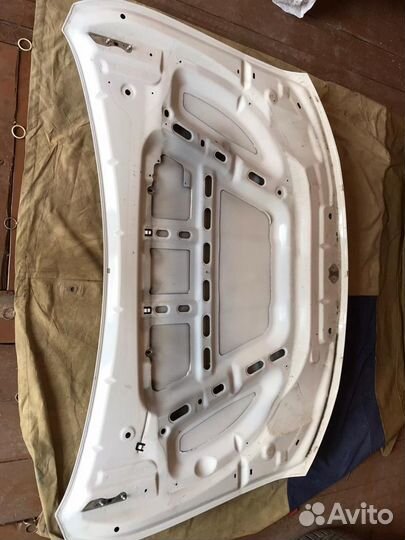 Капот Jeep Grand Cherokee wk2