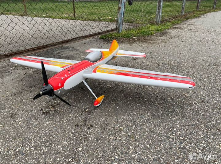 Продаю кордовый пилотажный электрический самолет