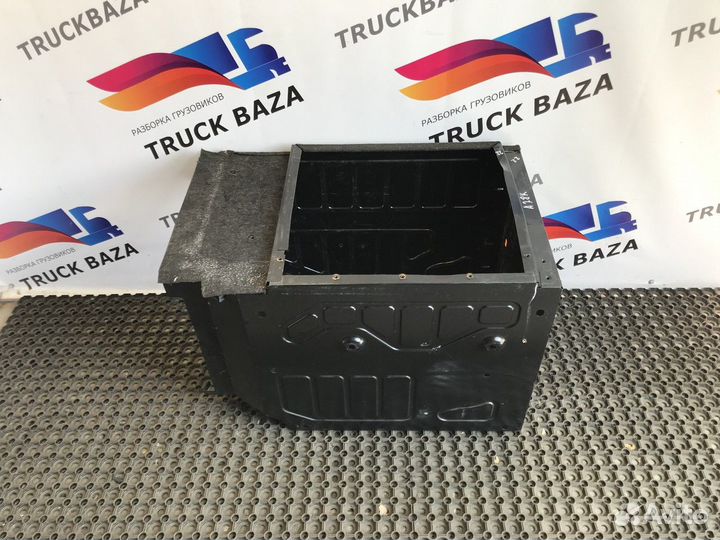 Ящик инструментальный слева Mercedes-Benz Actros