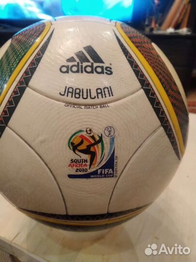 Футбольный мяч adidas jabulani
