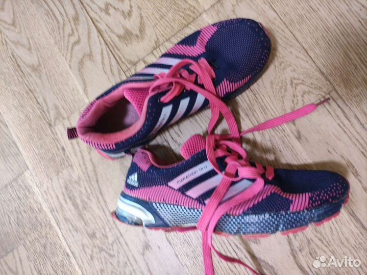 Кроссовки женские adidas 37