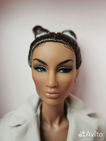 Mademoiselle Annik NU face Integrity toys