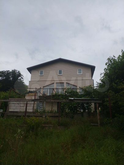 Дом 256 м² на участке 7,2 сот.