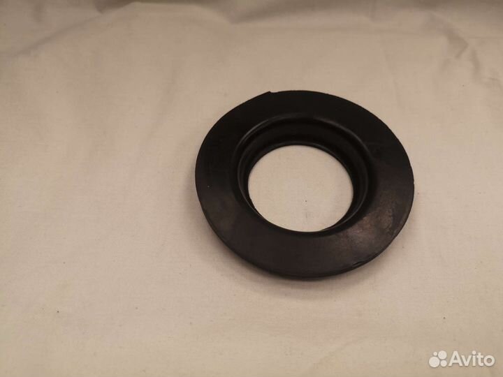 Поставка под пружину Toyota Camry V70