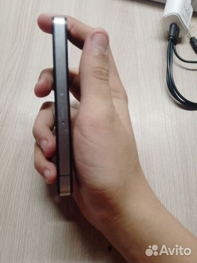 iPhone 4, 16 ГБ