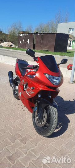 Yamaha yzf600r thundercat