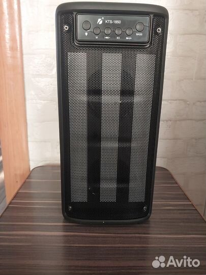 Музыкальная колонка с блютузом