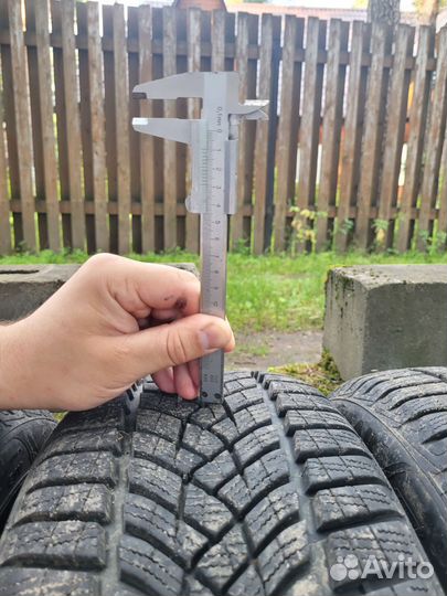 Goodyear UltraGrip Performance+ 215/45 R17