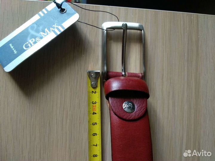 Мужской кожаный ремень коричневый