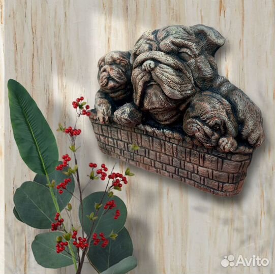 Бульдоги. Настенное панно. Авторская работа