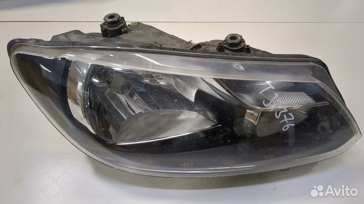 Фара (передняя) Volkswagen Caddy, 2011