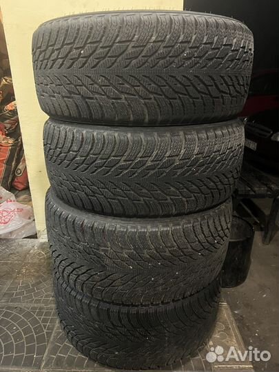 Nokian Tyres Hakkapeliitta R3 245/40 R20 и 275/35 R20