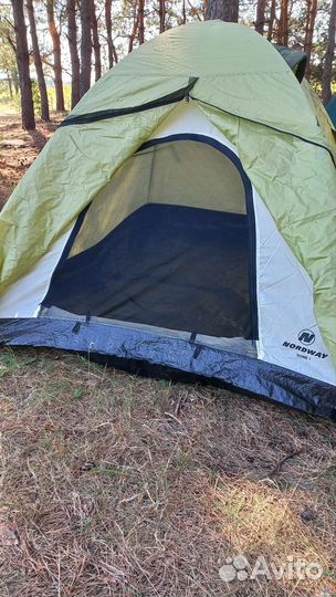 Палатка туристическая 3 местная бу