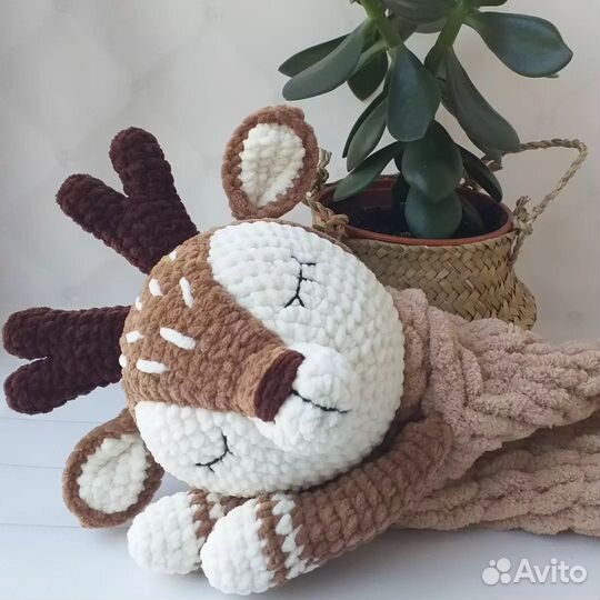 Вязаная пижамница игрушка Олень