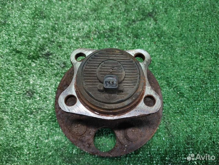 Ступица задняя правая Toyota Auris E150 2009