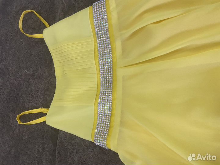 Вечернее платье сзади длинное,спереди короткое