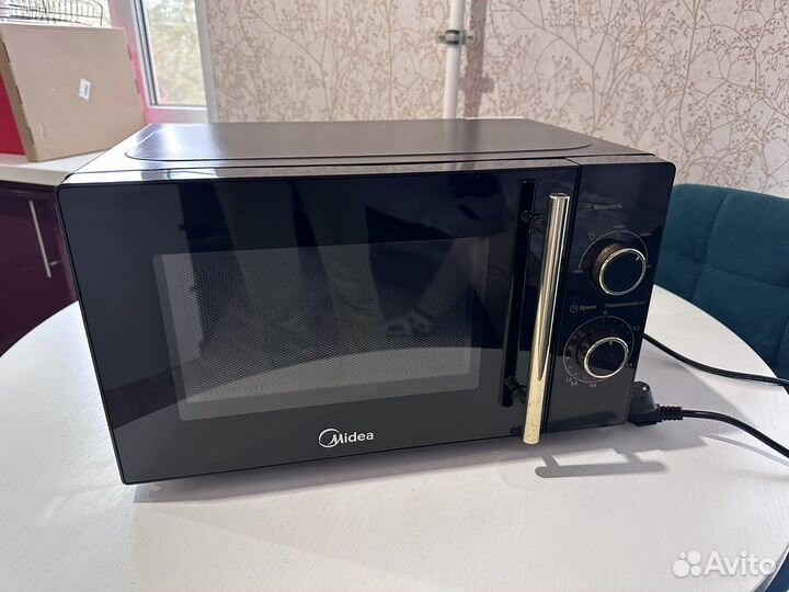 Микроволновая печь Midea