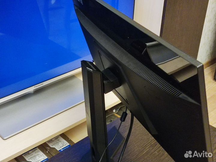 Монитор Gigabyte 144hz, 2k разрешение, 27 дюймов