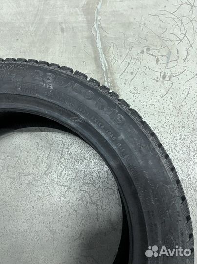 Continental IceContact 2 235/50 R19 103
