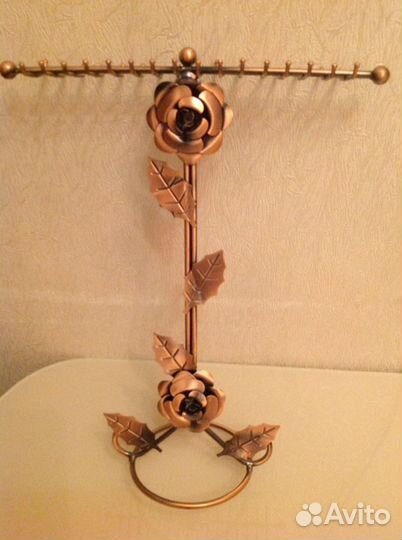 Подставка под украшения Роза