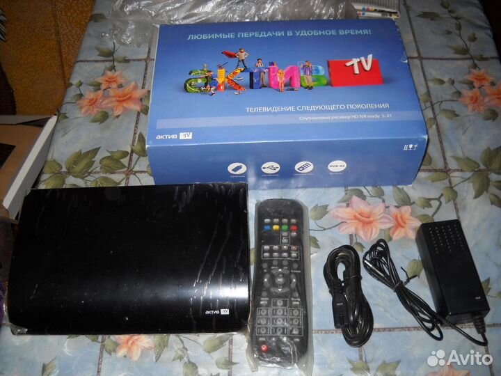 Спутниковые ресиверы и антенна