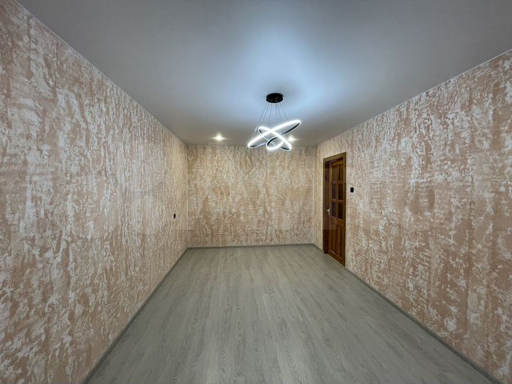 2-к. квартира, 54 м², 8/9 эт.