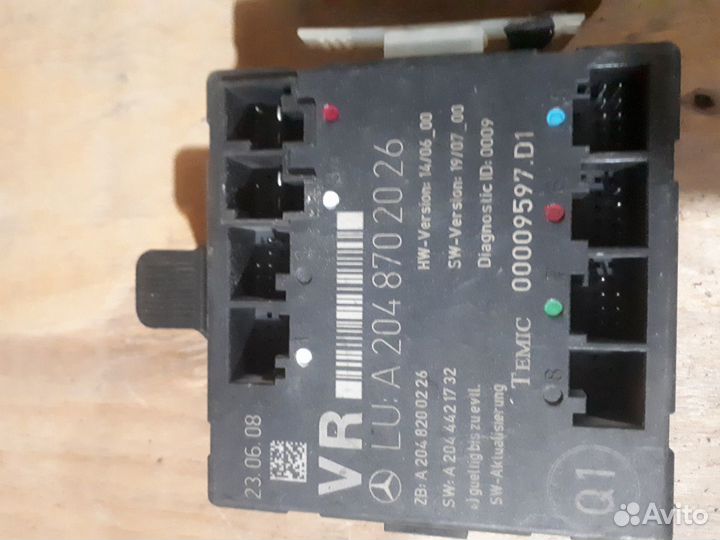 Блок управления двери А204 870 20 26 мерседес 204