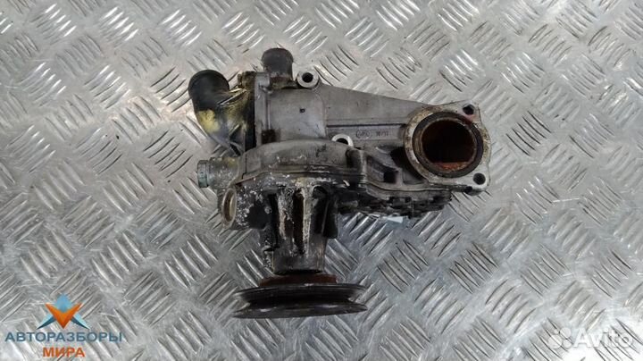 Помпа Volkswagen Passat B5 1997 050121013A