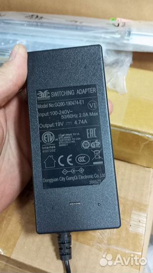 Блок питания для ноут. Тип Asus 19V, 4.74A, новые