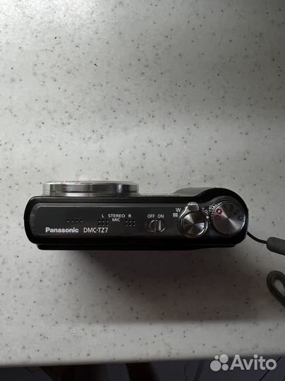 Компактный фотоаппарат