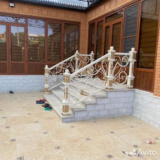 Перила кованые для лестниц