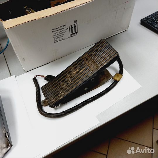 Педаль газа 0056714 Ponsse