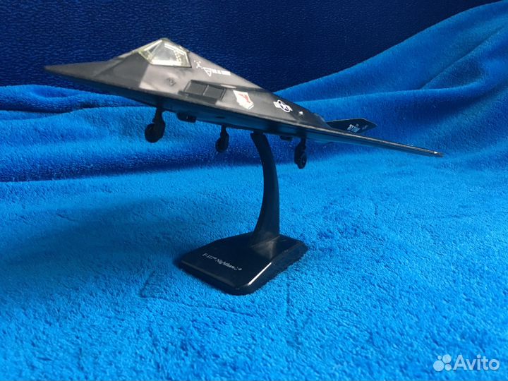 Масштабная модель самолета F-117