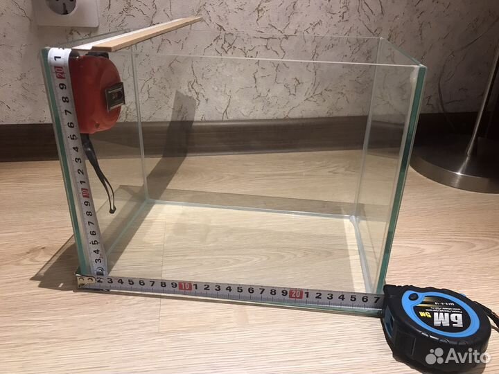 Два аквариума с аксессуарами (Часть 1/2)