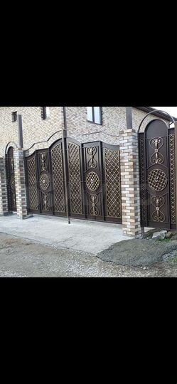 Дом 220 м² на участке 13 сот.