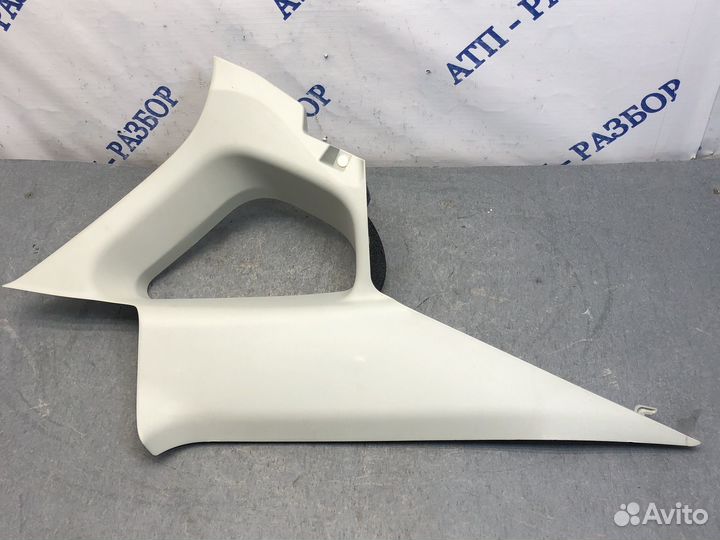 Обшивка зад лев стойки Nissan Almera g15