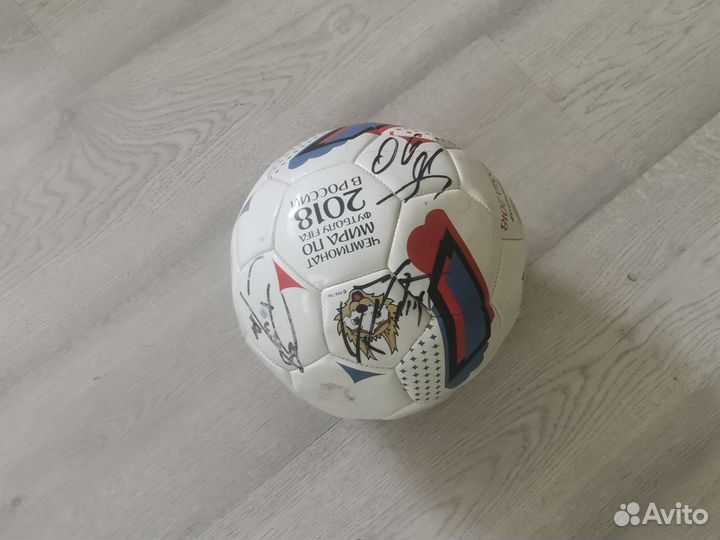 Футбольный мяч