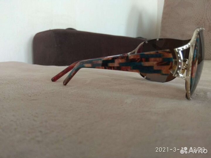 Солнцезащитные очки женские бренд