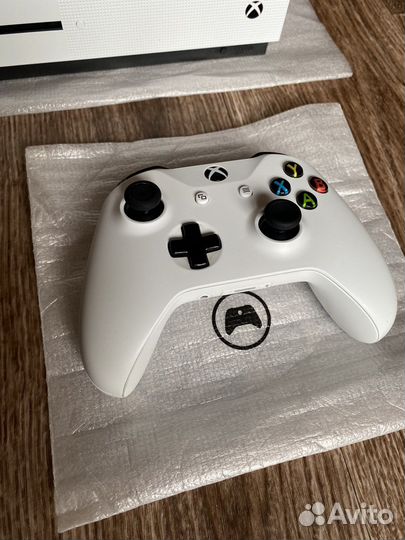 Xbox one s 500 гб + game pass ultimate