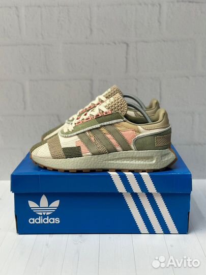 Кроссовки Adidas Retropy E5