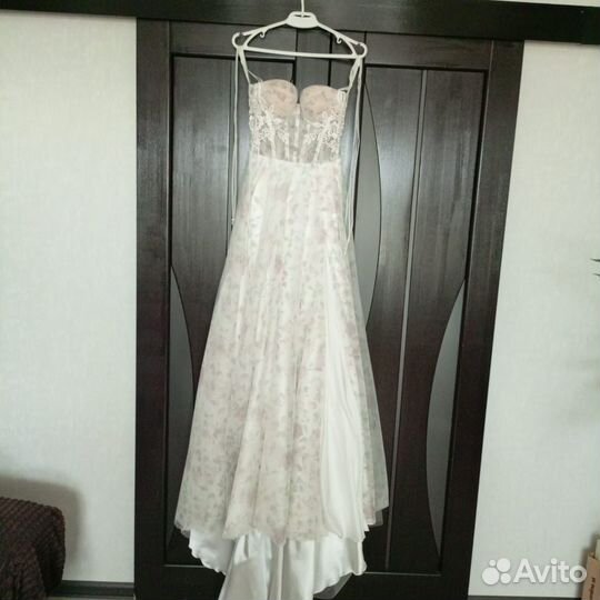 Свадебное платье 42 44