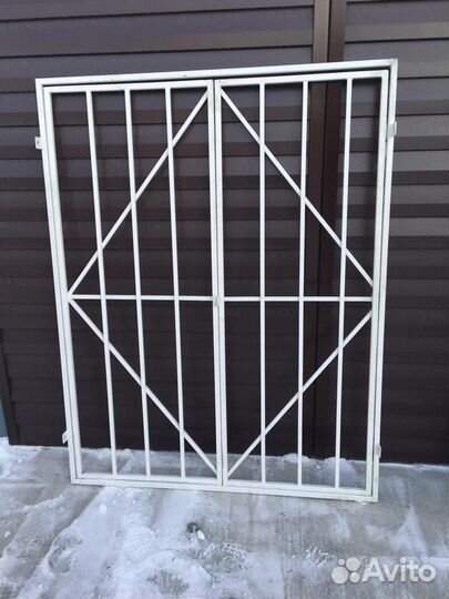 Решетка антивандальная на окна б/у